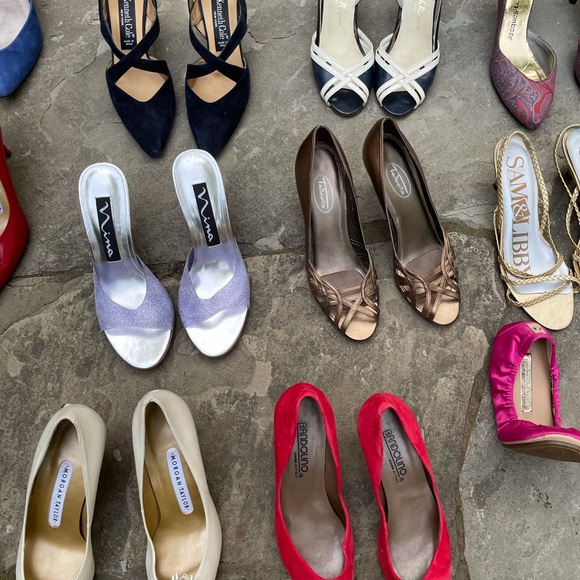 Modern and vintage shoes. - Picture 6 of 6